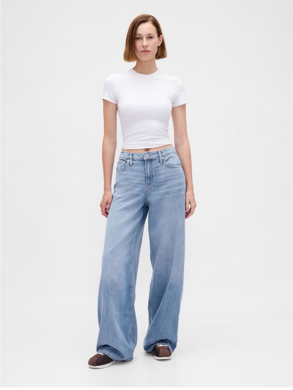 GAP Mid Rise UltraSoft Baggy Wide Leg Jeana